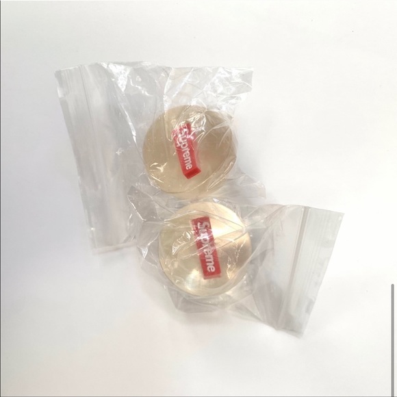 SUPREME | NWT 1PC LIMITED EDITION BOUNCY BALL FW18 - Picture 4 of 6